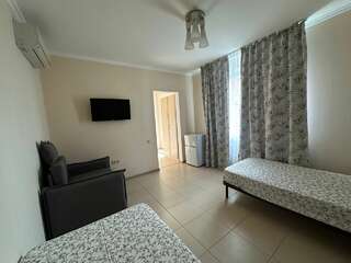 Гостиница Приветливый Геленджик Двухместный номер Делюкс с 2 двуспальными кроватями-2