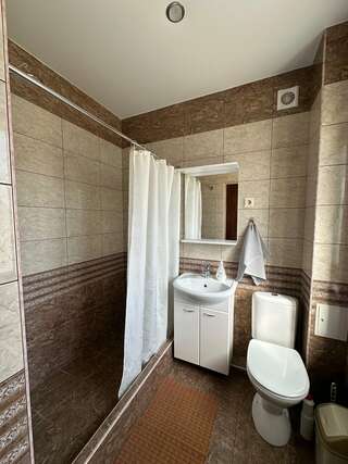 Гостиница Приветливый Геленджик Стандартный трехместный номер-3